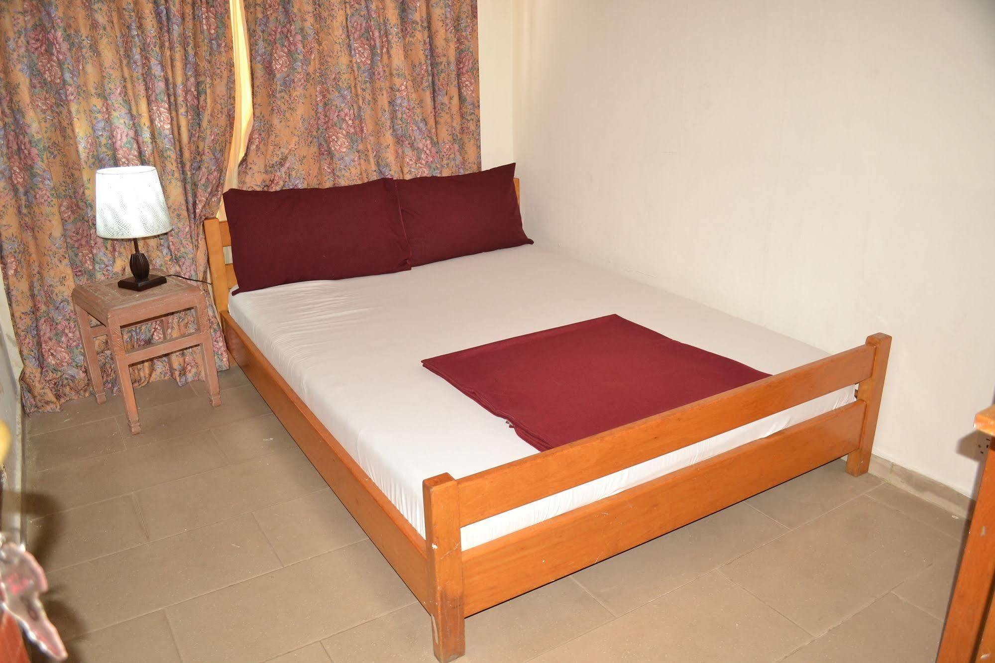 Pink Hostel Άκρα Εξωτερικό φωτογραφία